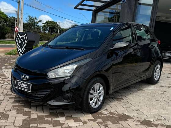 HYUNDAI HB20 1.6 COMFORT PLUS 16V FLEX 4P MANUAL HYUNDAI HB20 1.6 COMFORT PLUS 16V FLEX 4P MANUAL
